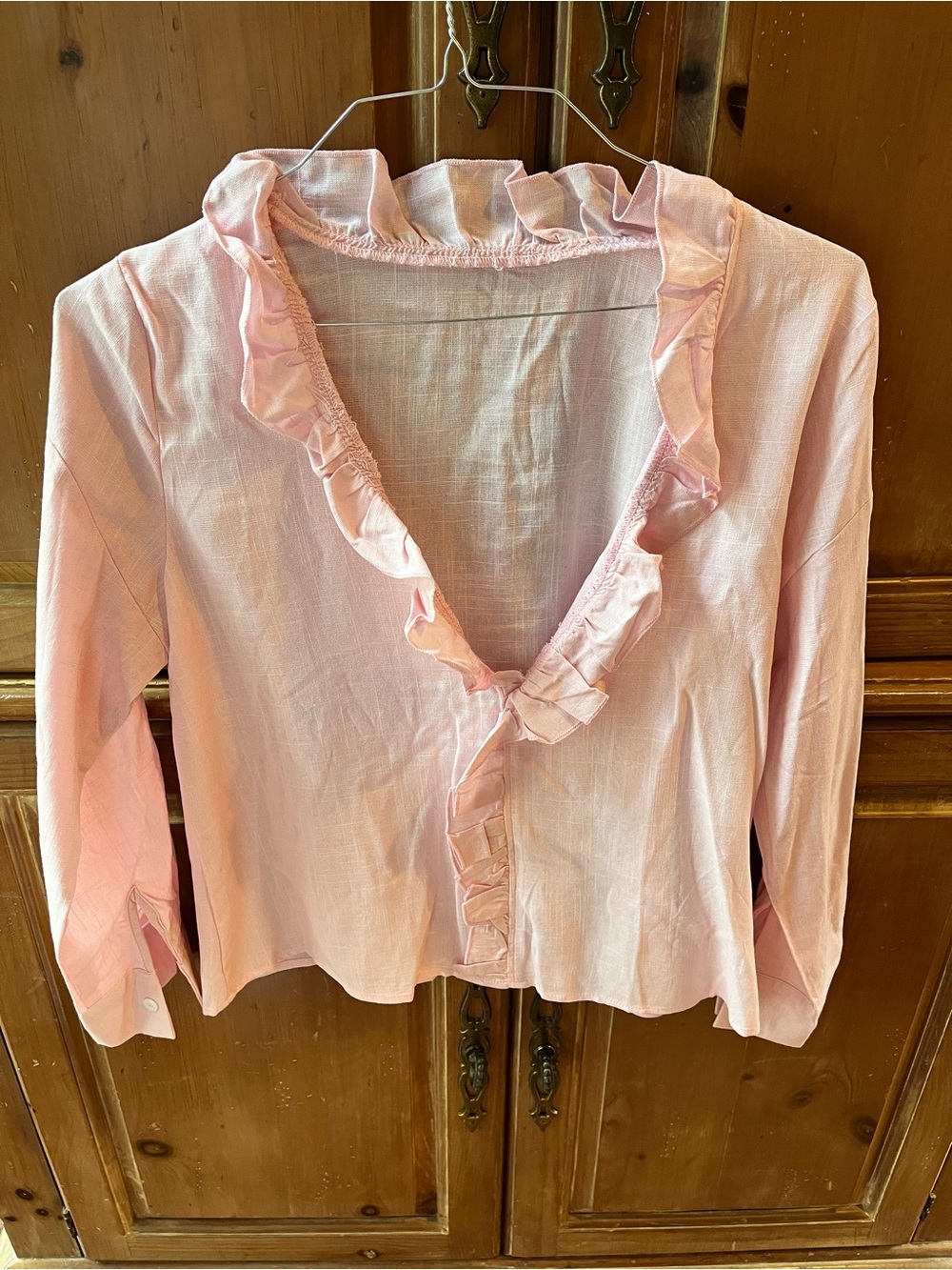 PINK COTTON RUFFLED COLLAR AND FRONT BLOUSE TOP. SMALL. NEW!